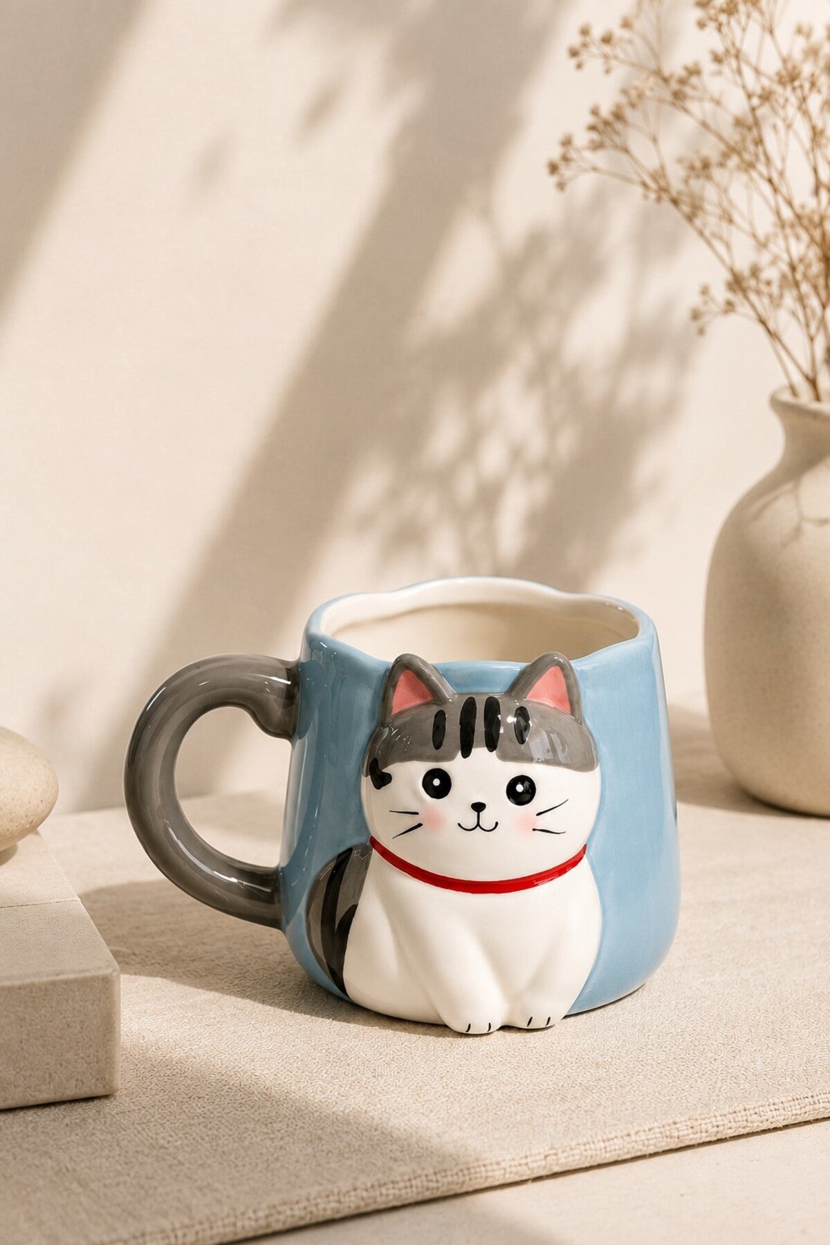 Kuyruk Detaylı Kulp, Açık Mavi 3D Kedi Figürlü Kupa 405 ml